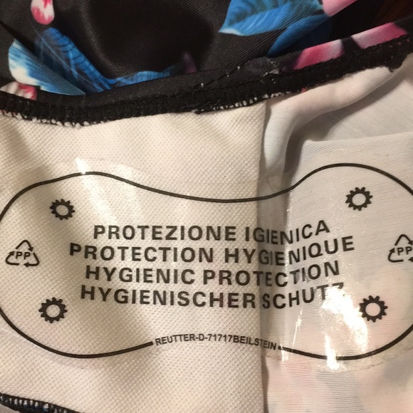 Bikini bathing suit new with tags - Picture 3 of 6